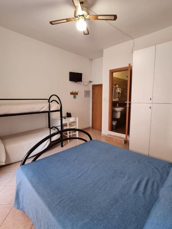 Hotel Riz Финале Лигуре Екстериор снимка